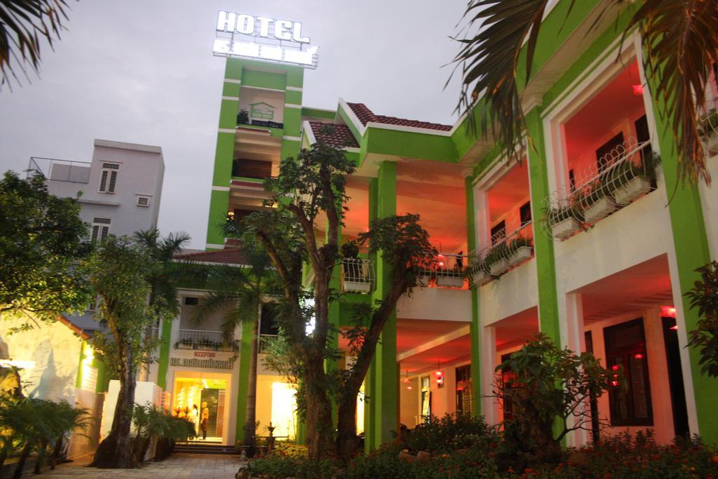 Ngoi Nha Xanh Hotel Đà Nẵng Extérieur photo