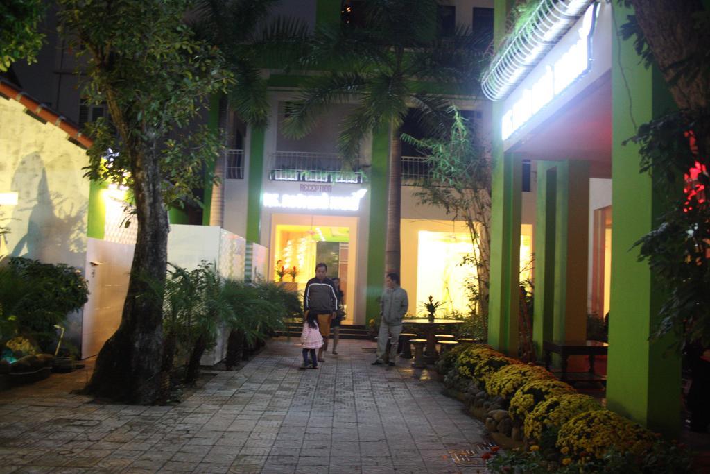 Ngoi Nha Xanh Hotel Đà Nẵng Extérieur photo