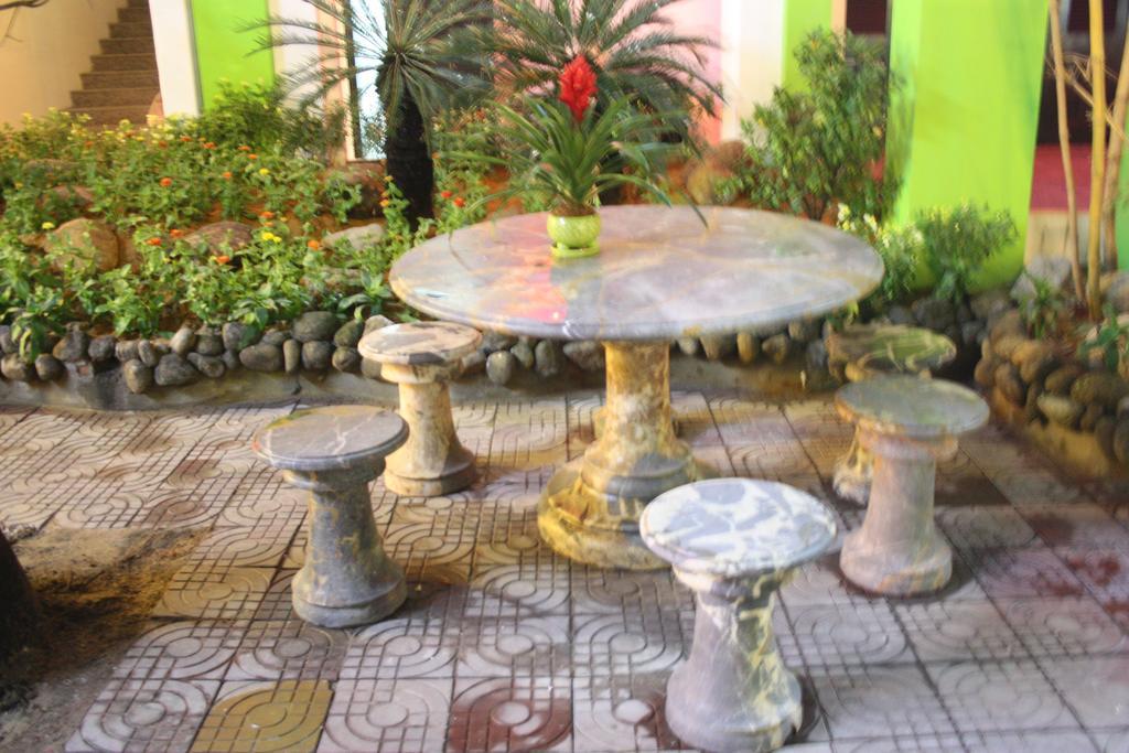 Ngoi Nha Xanh Hotel Đà Nẵng Extérieur photo