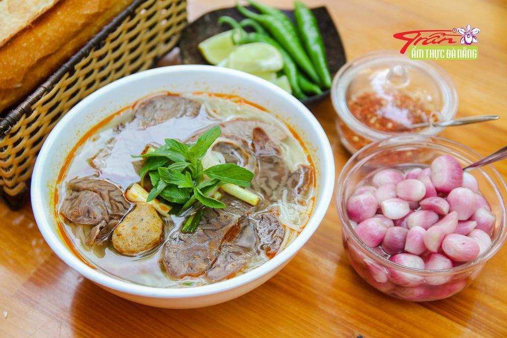 Ngoi Nha Xanh Hotel Đà Nẵng Extérieur photo