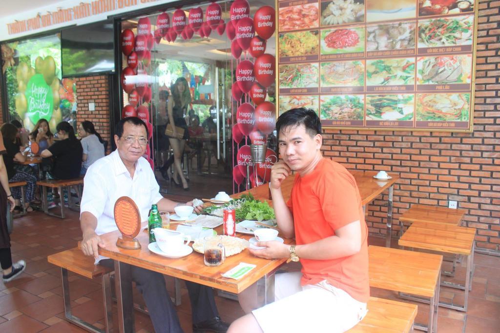 Ngoi Nha Xanh Hotel Đà Nẵng Extérieur photo