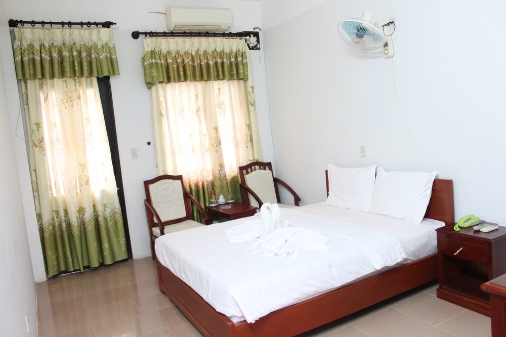 Ngoi Nha Xanh Hotel Đà Nẵng Extérieur photo